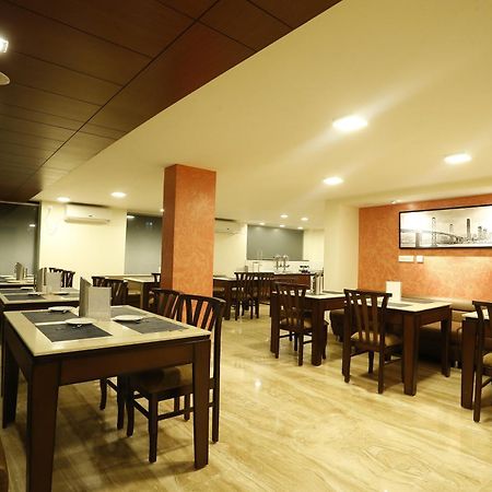D Breeze Suites Devanahalli Bagian luar foto