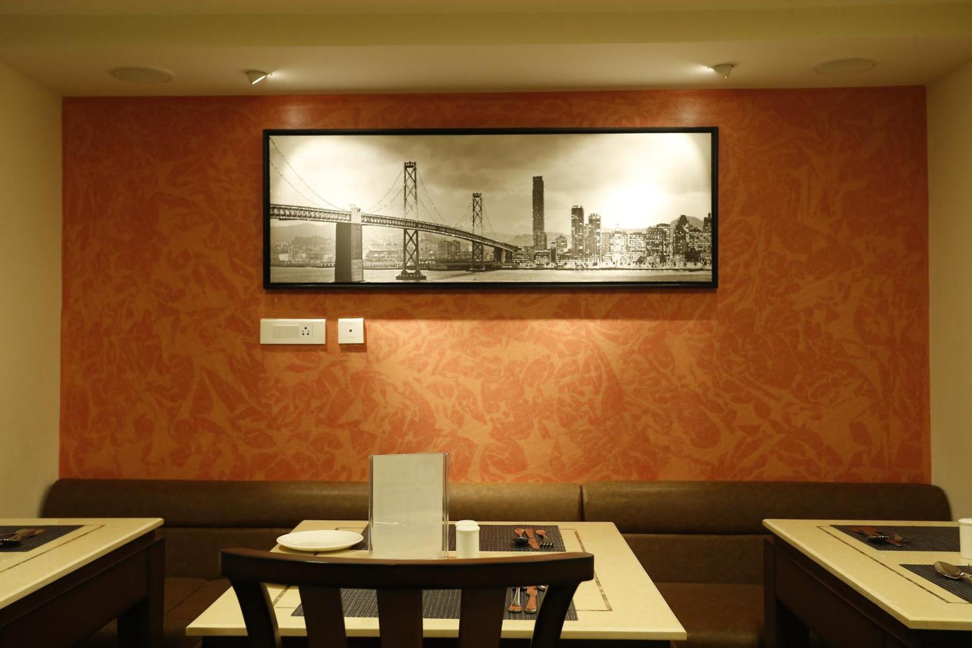 D Breeze Suites Devanahalli Bagian luar foto