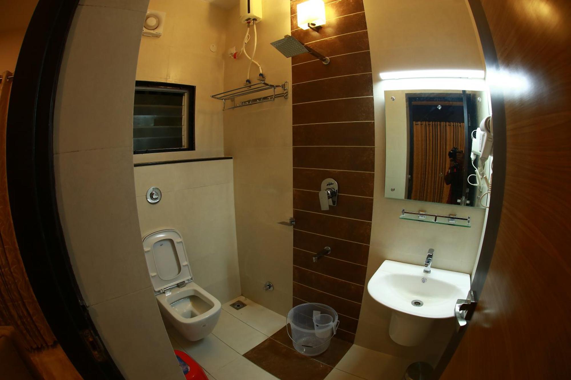 D Breeze Suites Devanahalli Bagian luar foto