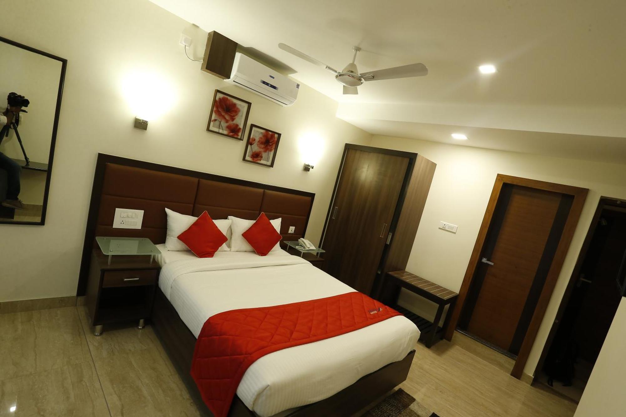 D Breeze Suites Devanahalli Bagian luar foto