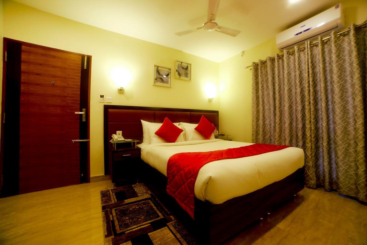 D Breeze Suites Devanahalli Bagian luar foto
