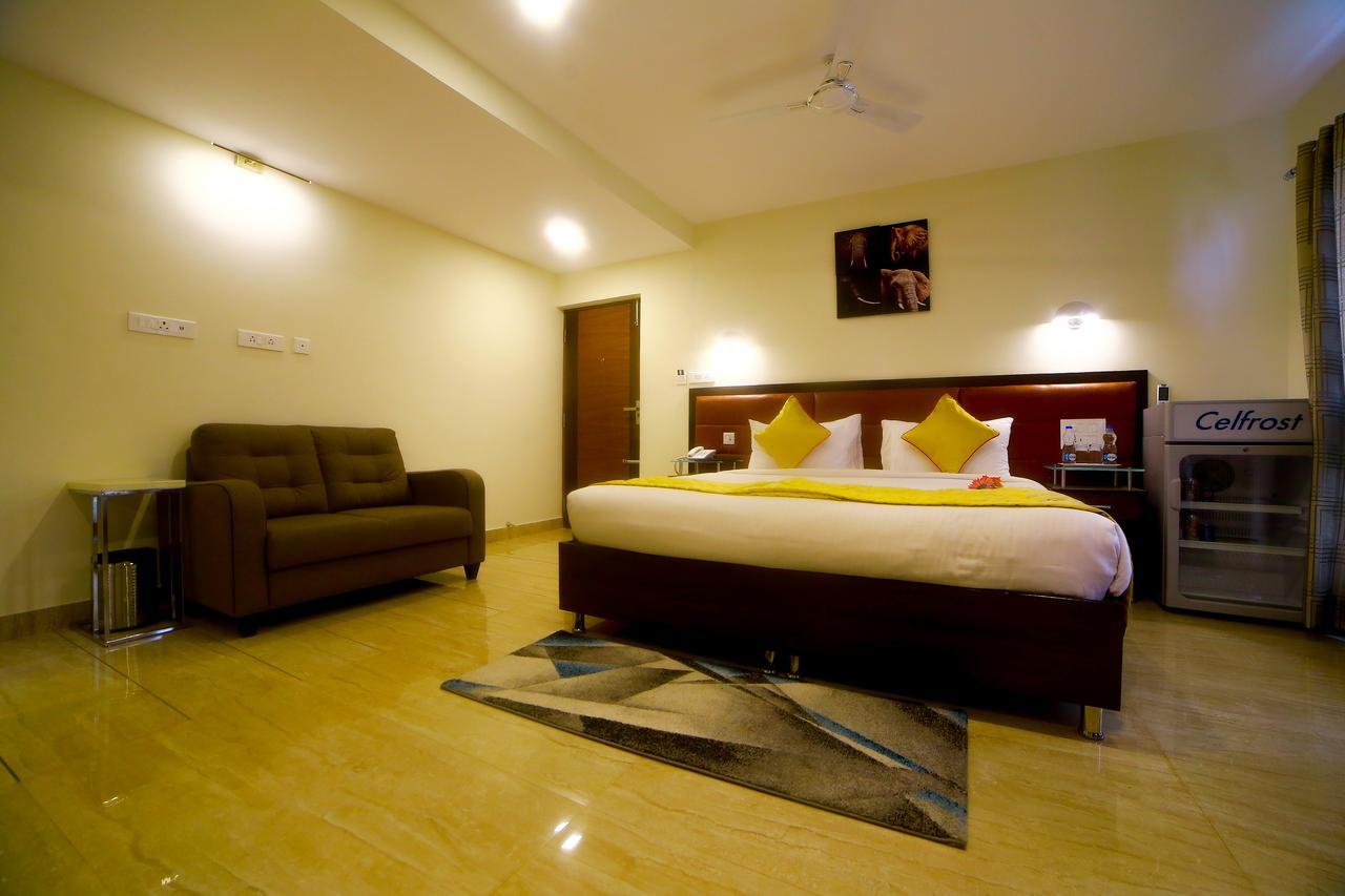 D Breeze Suites Devanahalli Bagian luar foto