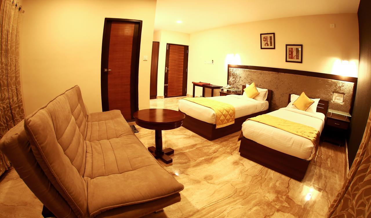 D Breeze Suites Devanahalli Bagian luar foto