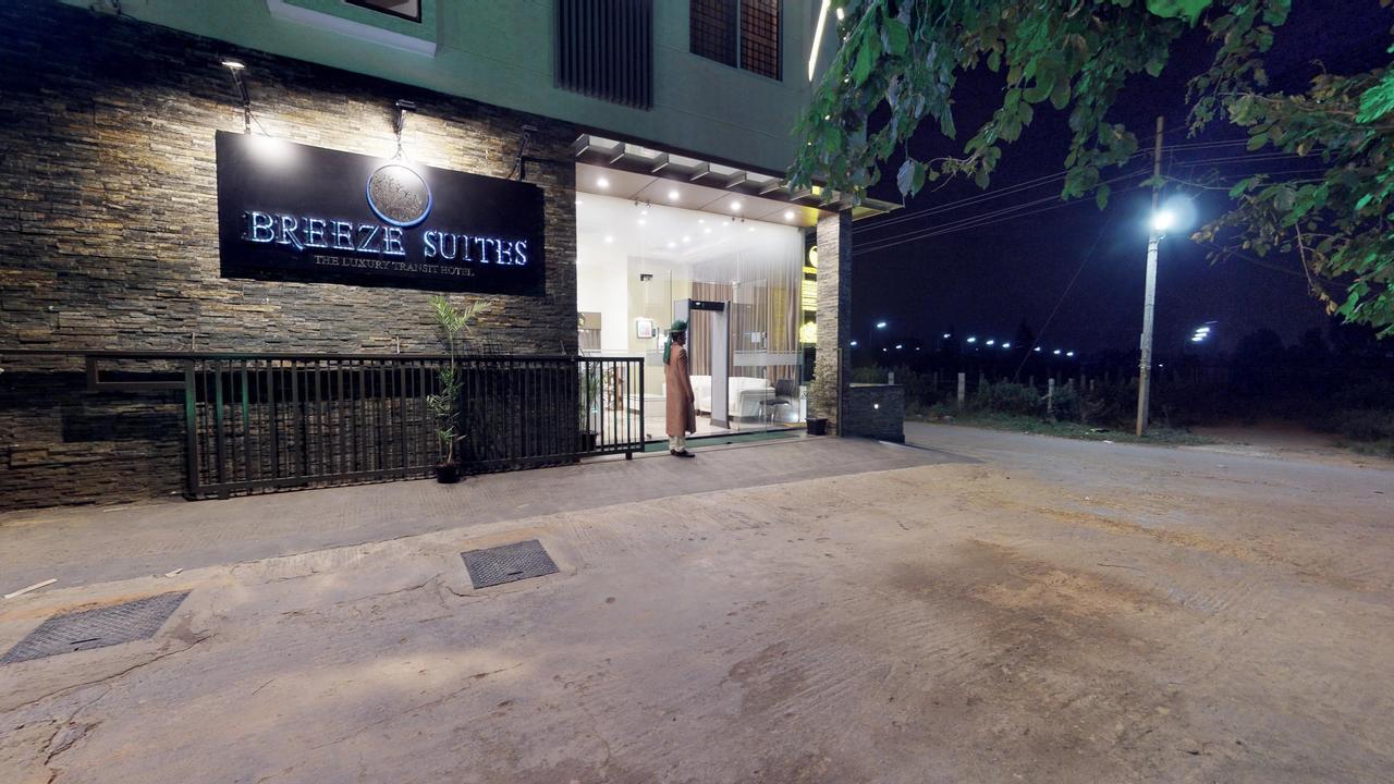 D Breeze Suites Devanahalli Bagian luar foto